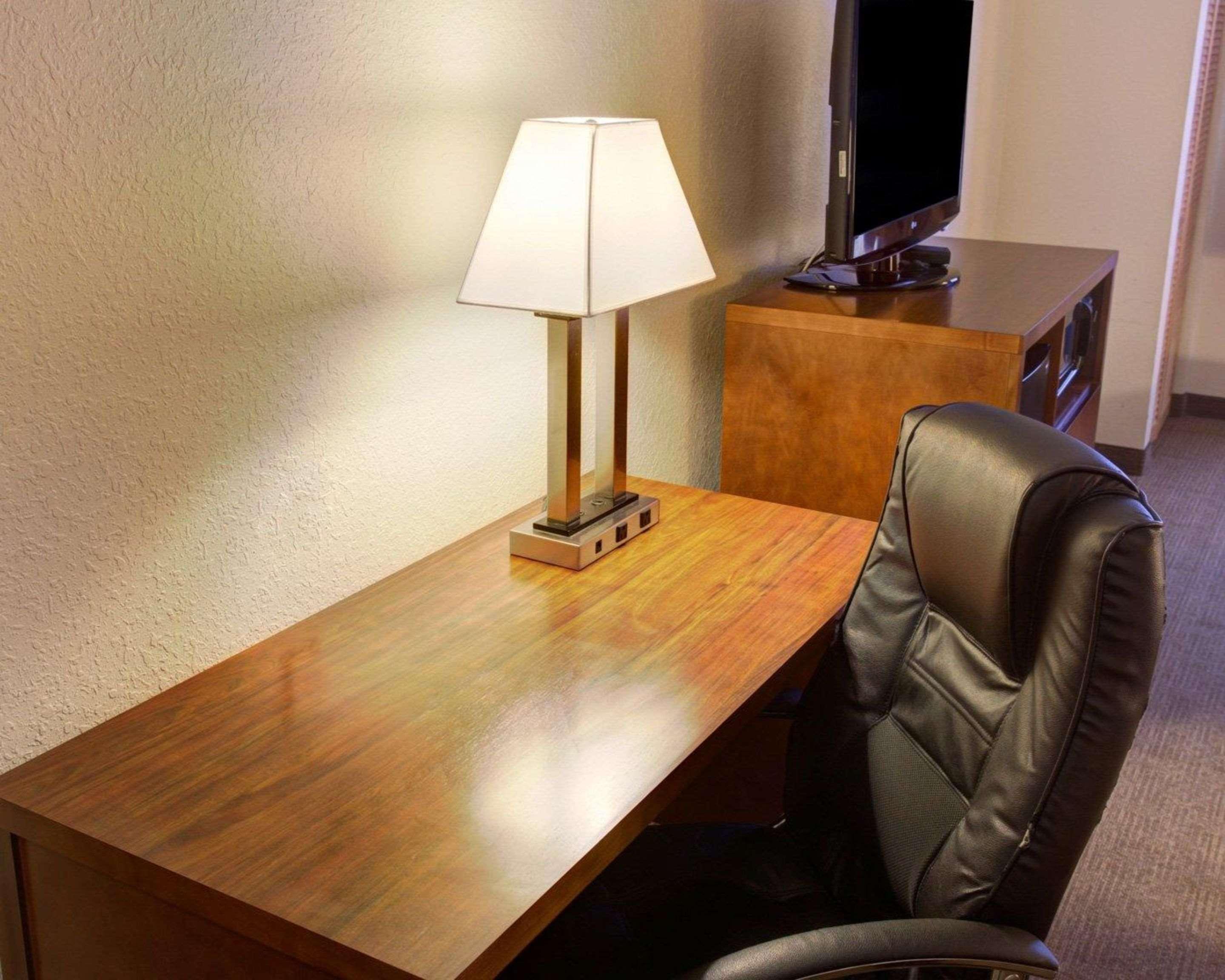 Hotel Comfort & North Greenfield