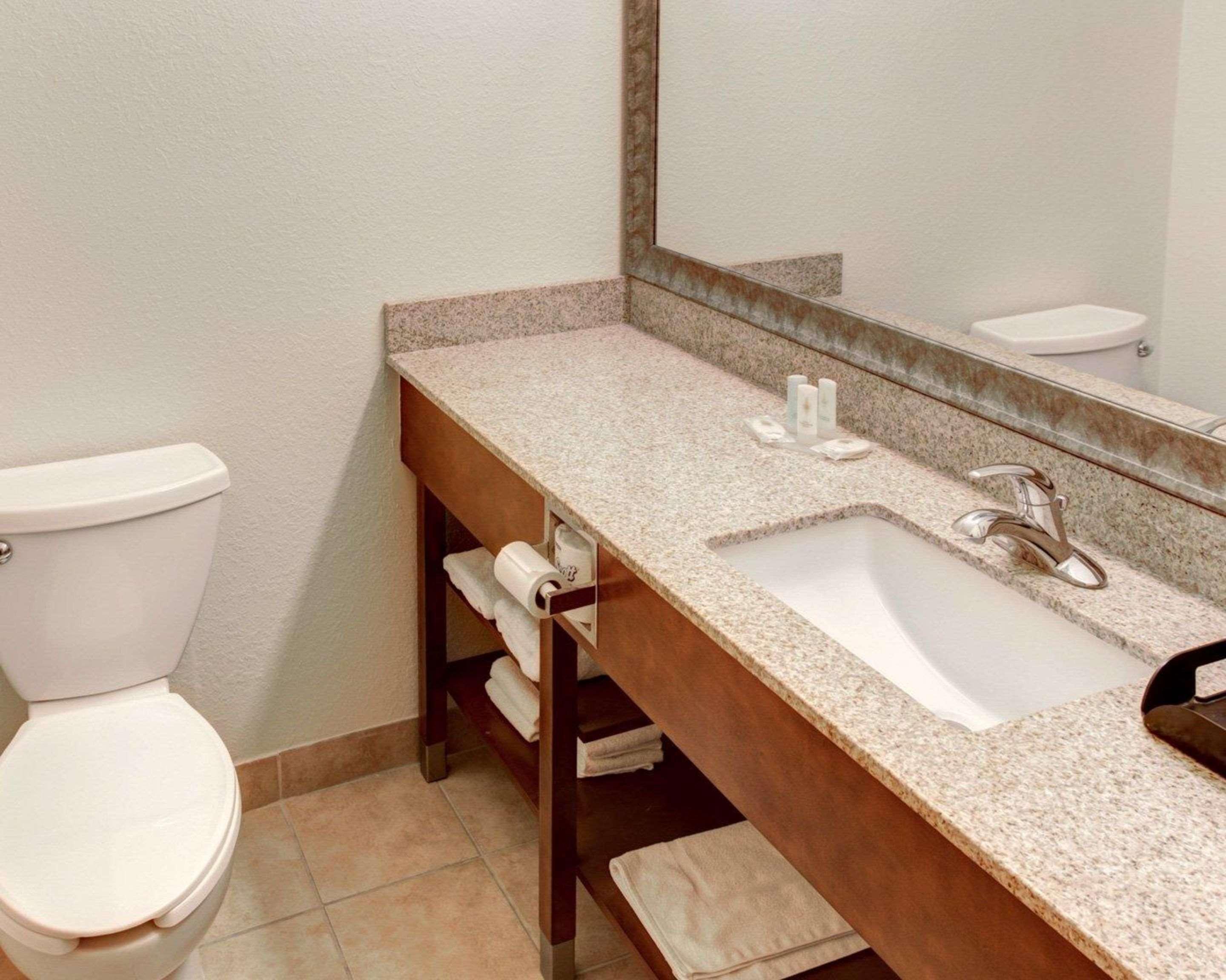 Hotel Comfort & North