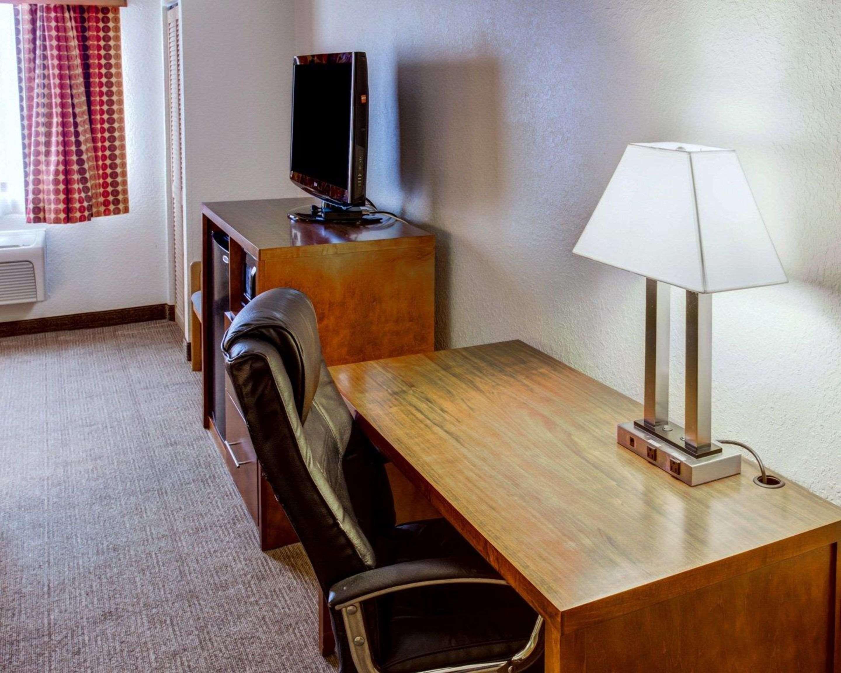 Hotel Comfort & North