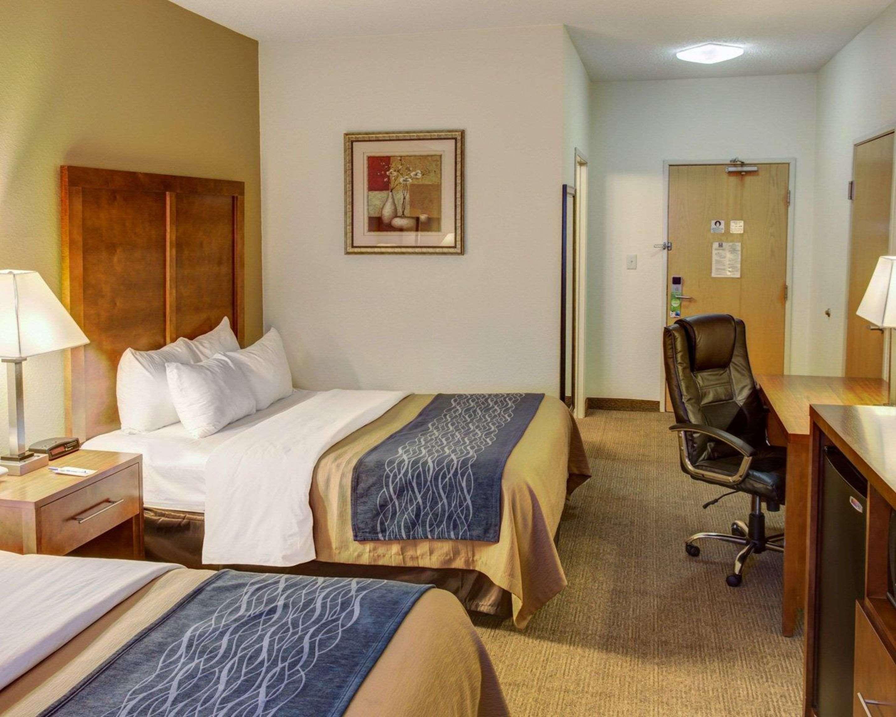 Hotel Comfort & North Greenfield